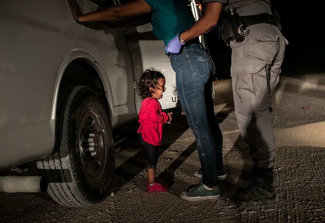 Crying Girl on the Border © John Moore, Getty Images